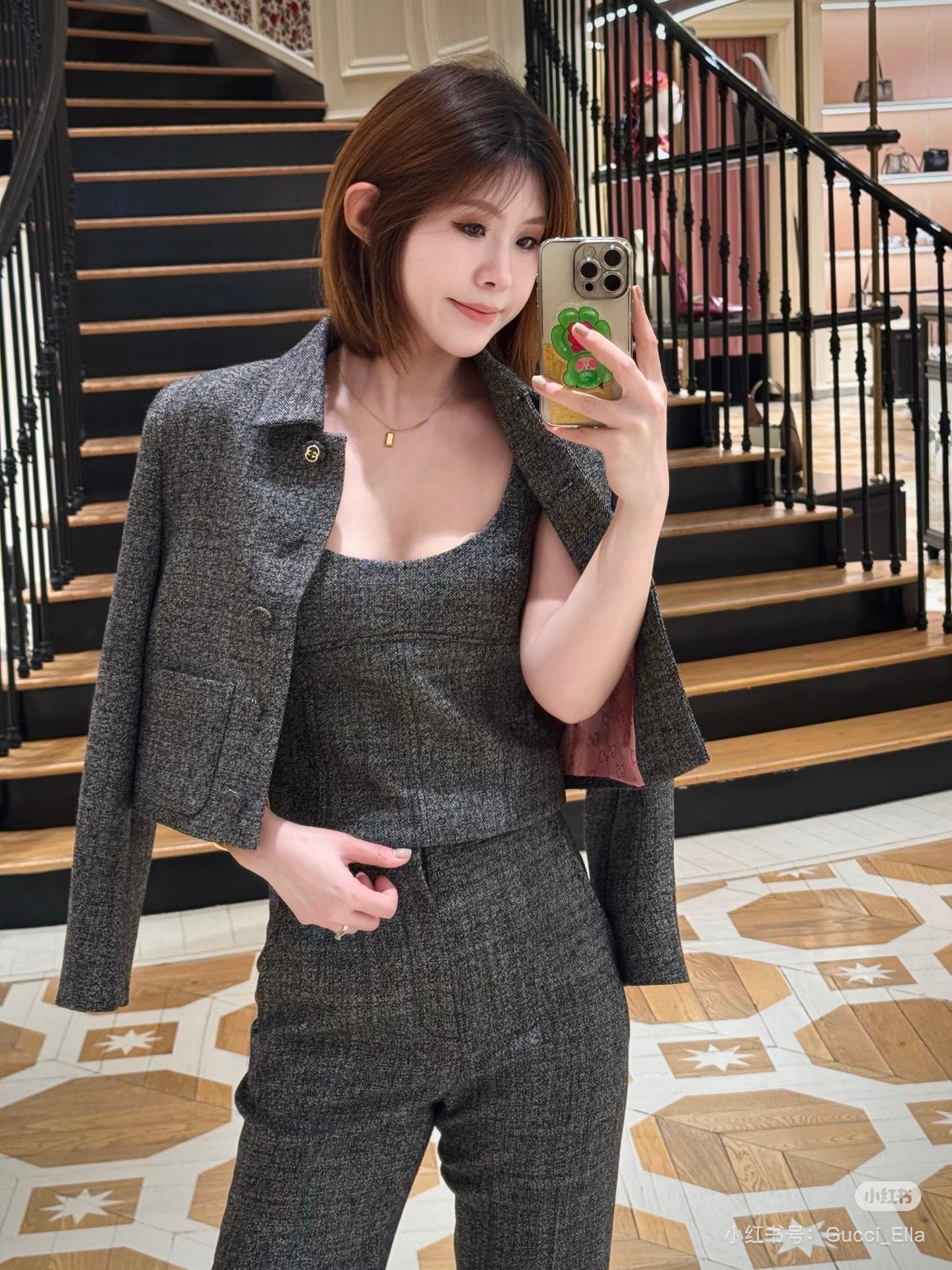 Guc NEW cuffed pants