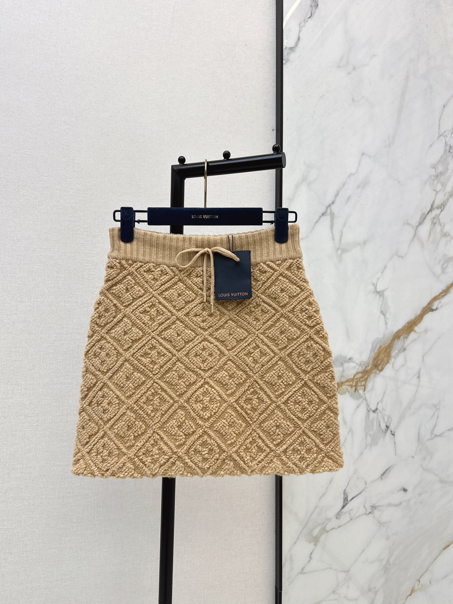 Louis NEW textured knit skirts