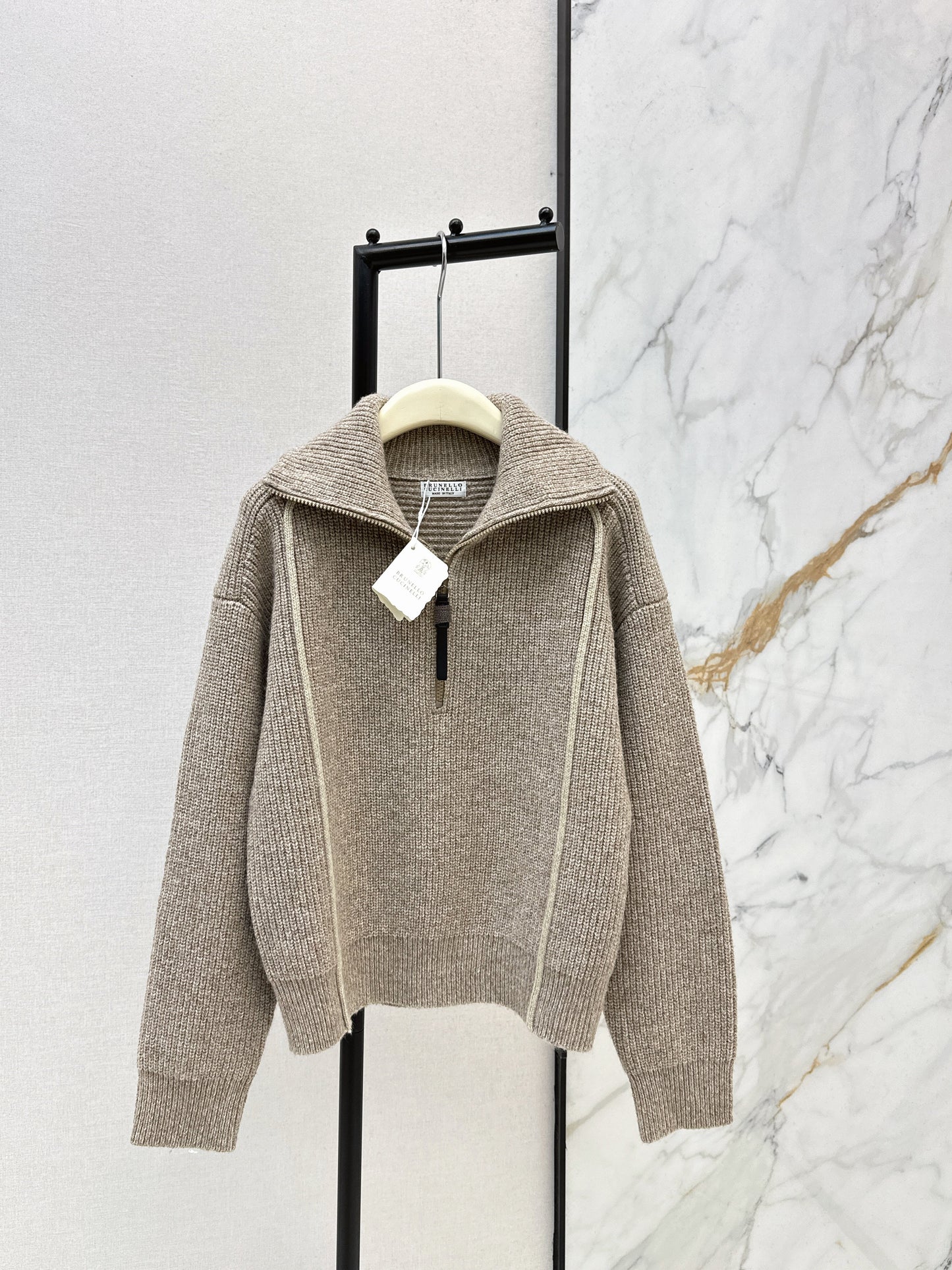 Brun NEW zip-up sweater