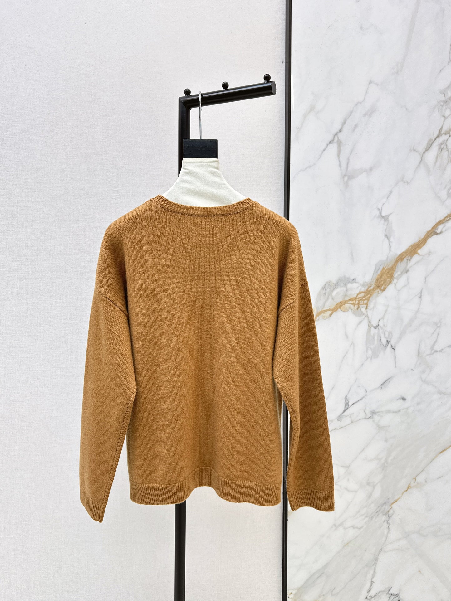 Max NEW embroidery rhinestones weatert