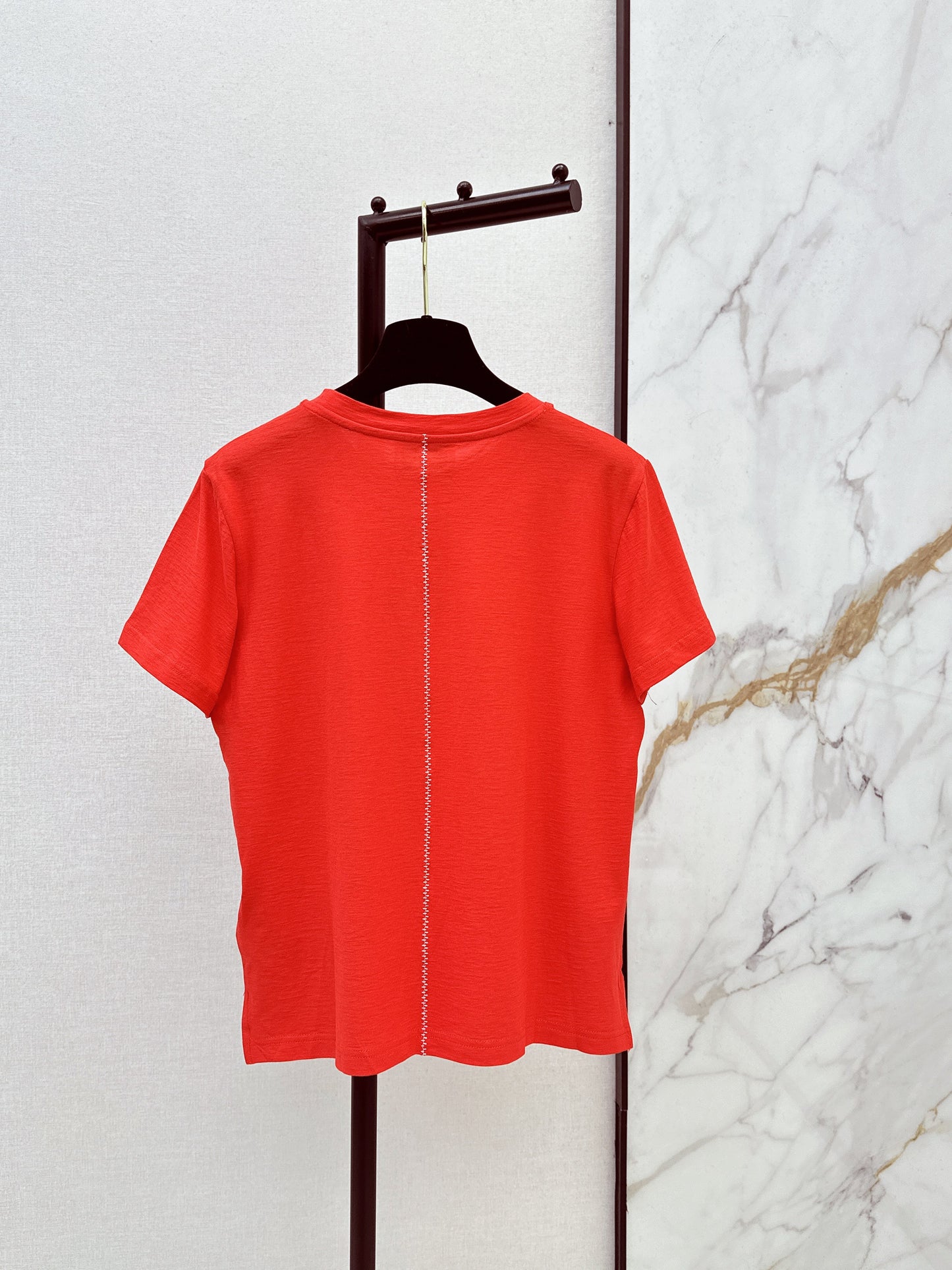 Chan NEW contrast lettering t-shirt