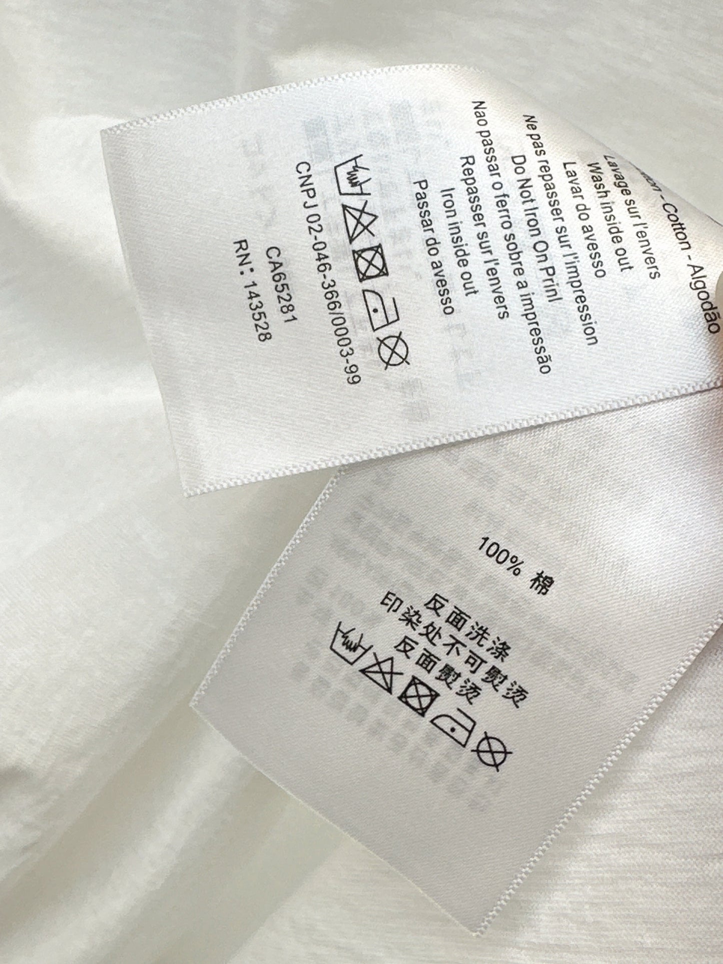 Chan NEW contrast lettering t-shirt