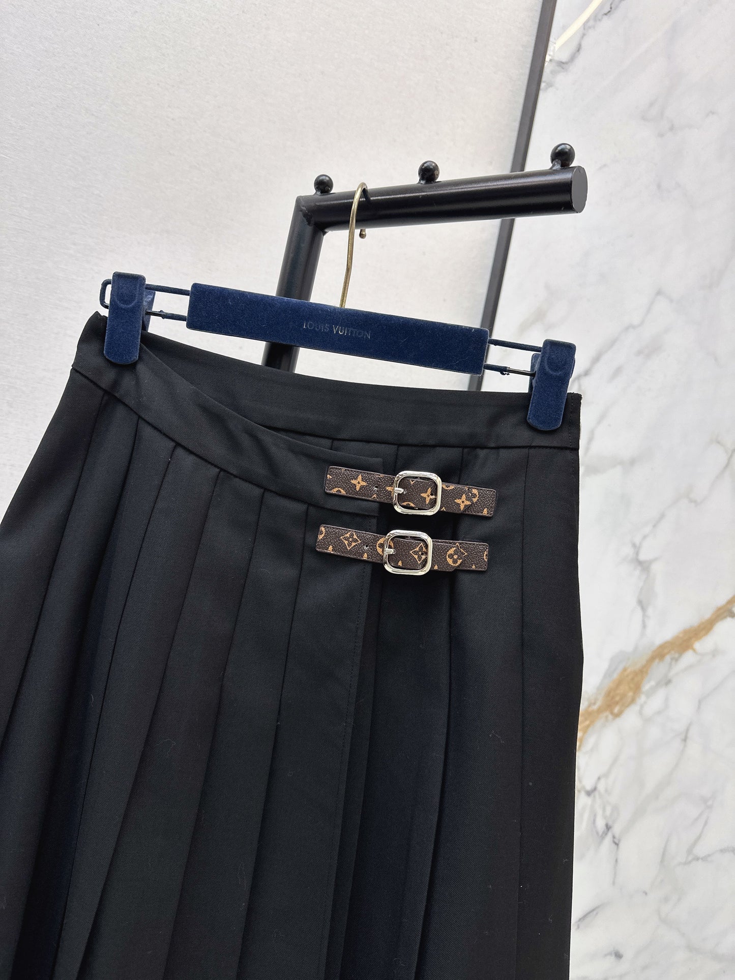 Louis NEW pleated skirts