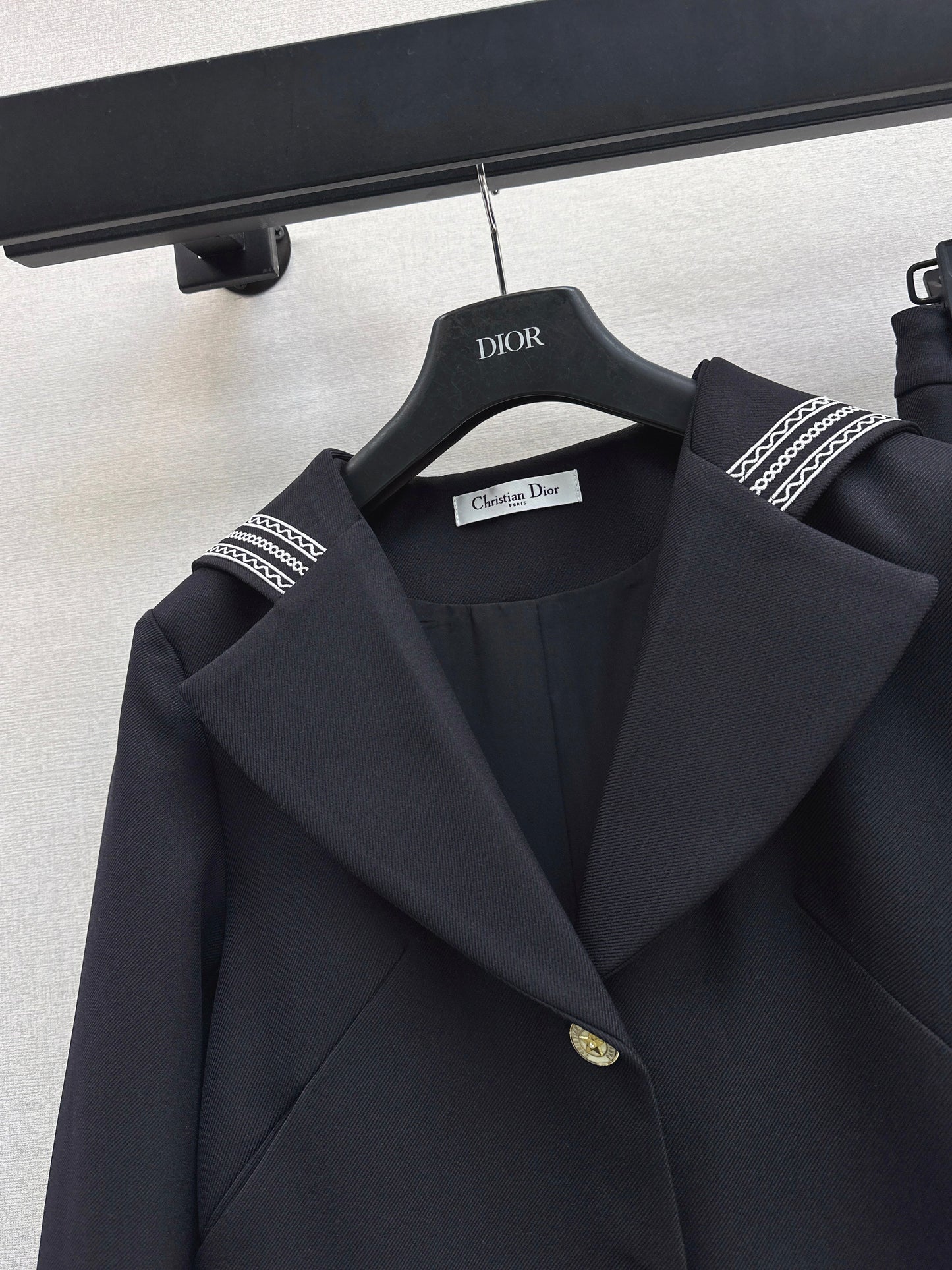 CD NEW Nautical-style suit