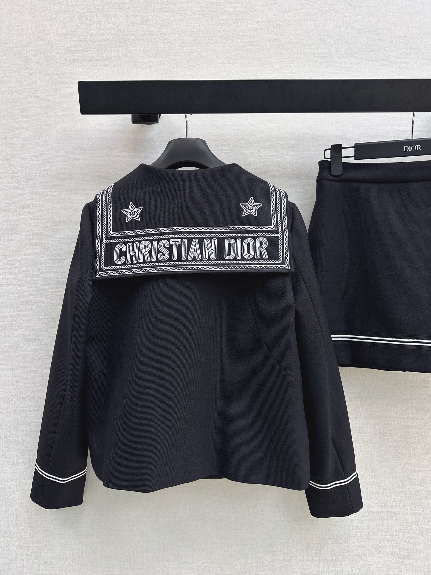 CD NEW Nautical-style suit