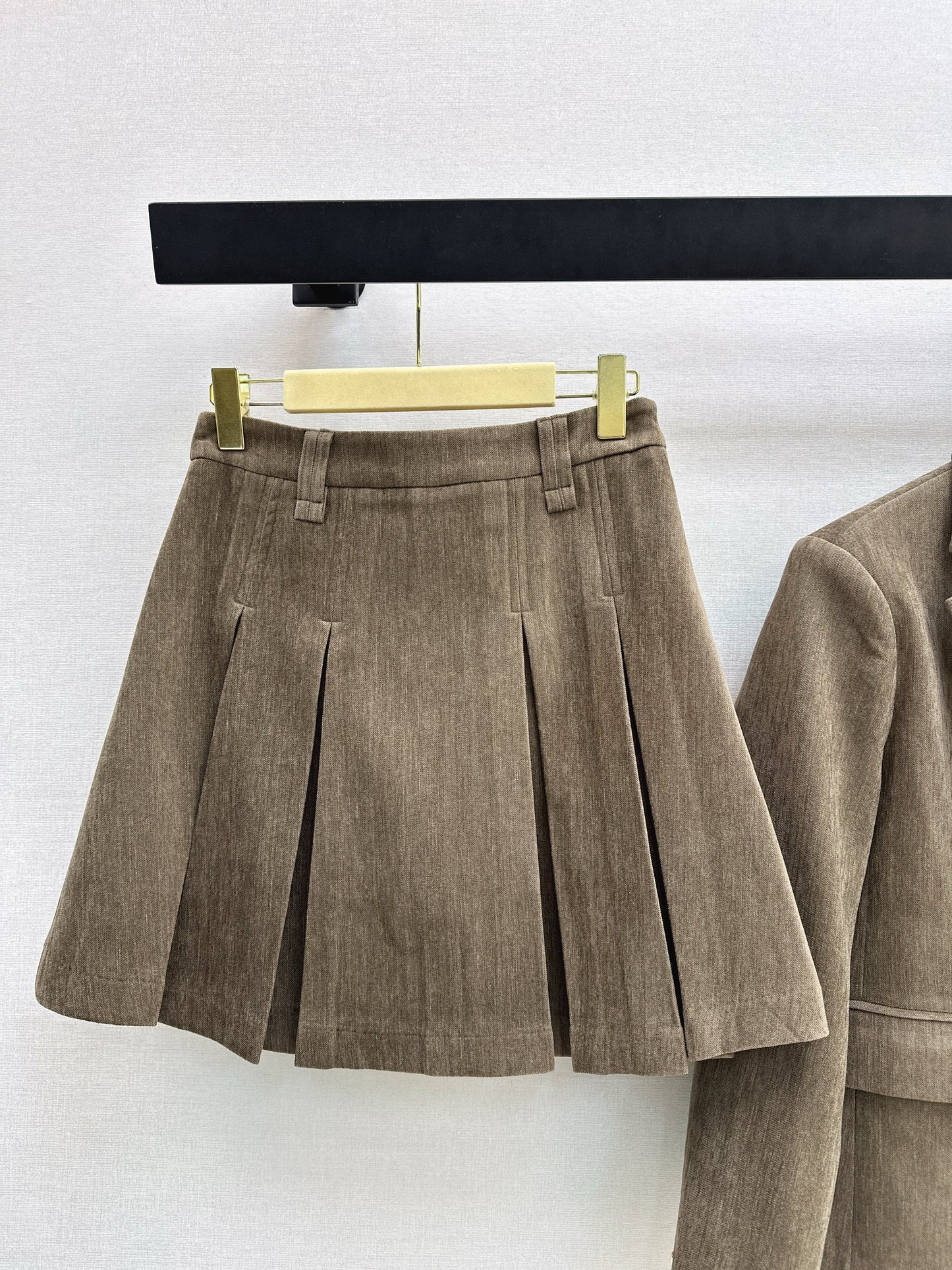 Miu NEW suit jacket pleated skirts