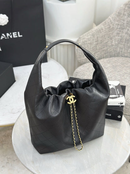 Chan NEW 26C hobo bag