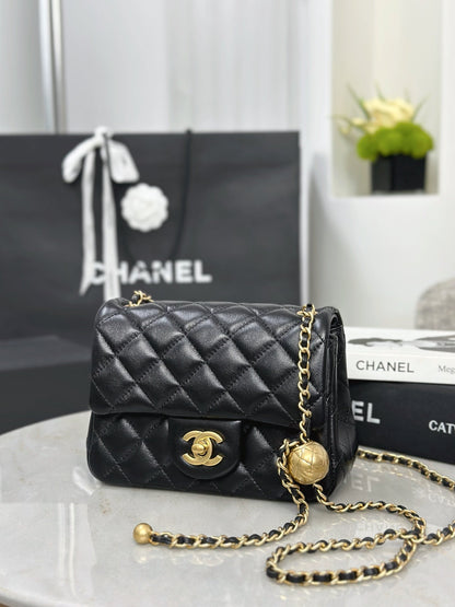 Chan NEW cf17 chain shoulder bag