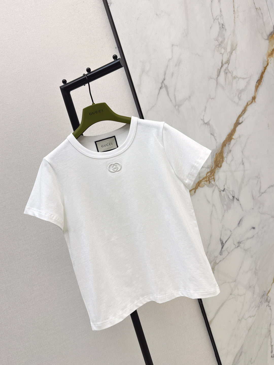 Guc NEW embroidery t-shirt