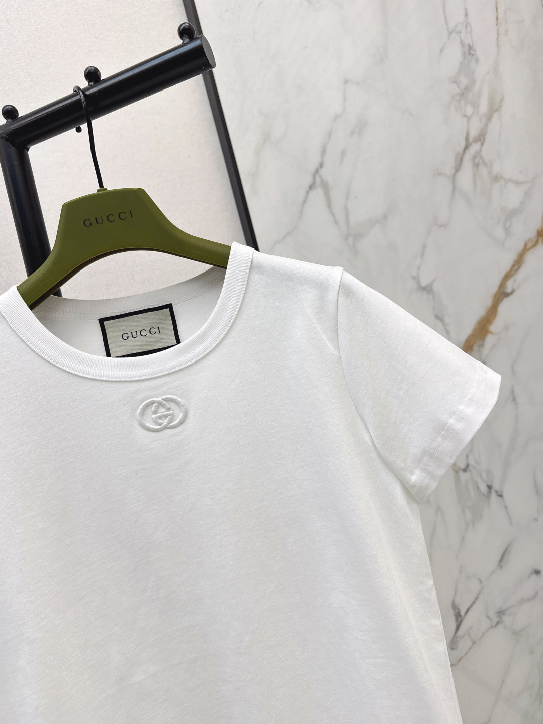 Guc NEW embroidery t-shirt