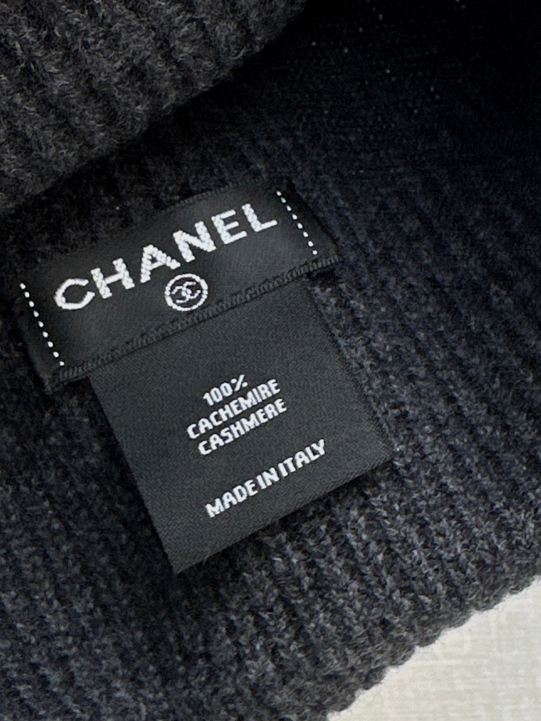 Chan NEW cashmere hat
