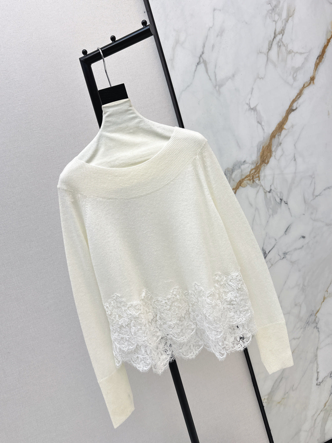Es NEW embroidery lace sweater