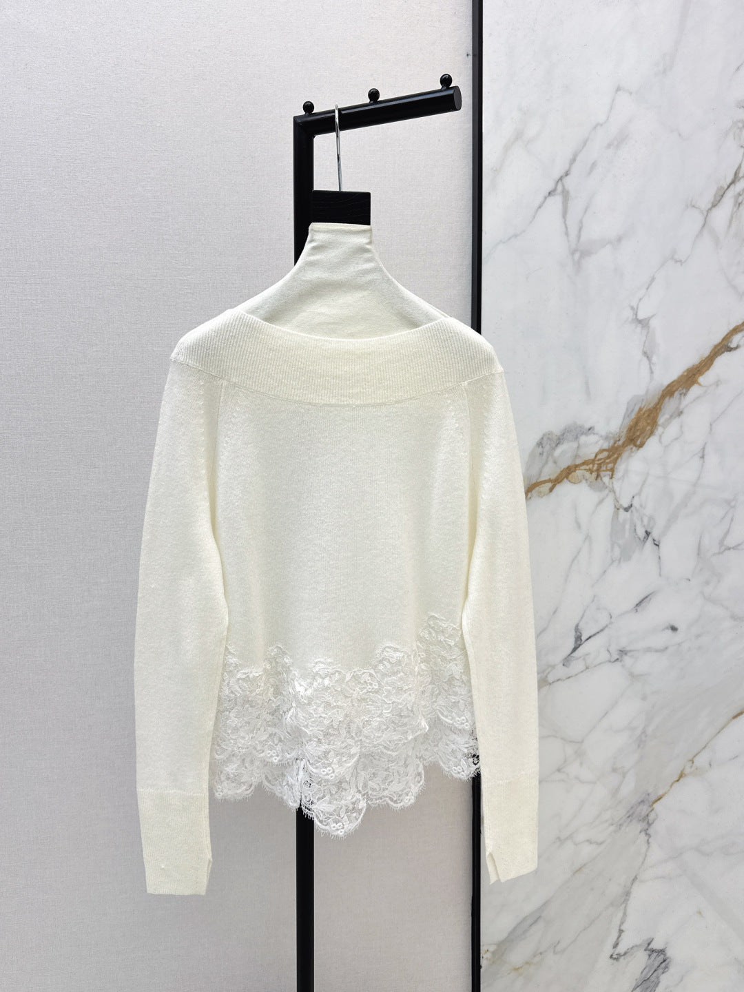 Es NEW embroidery lace sweater