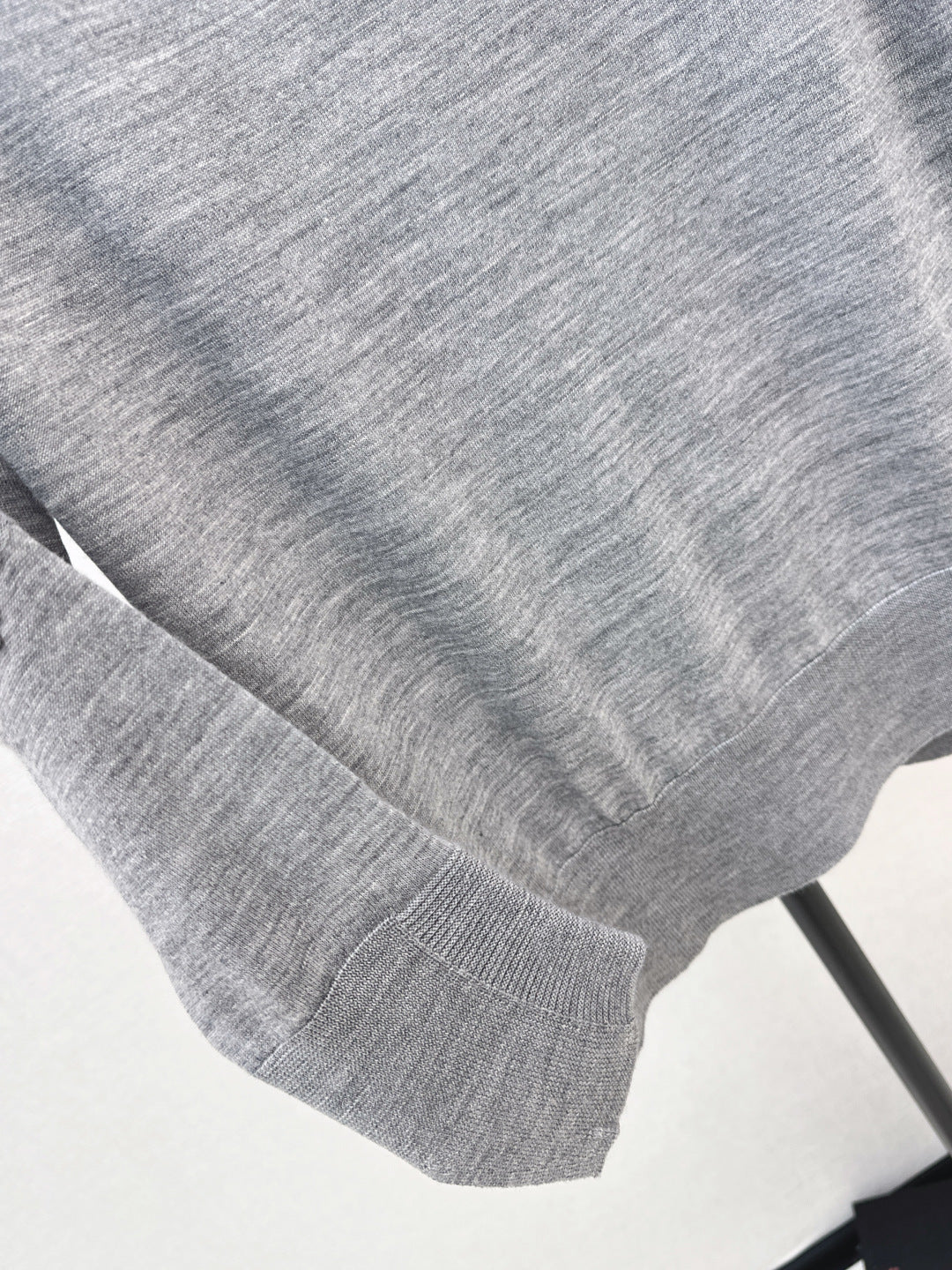 Es NEW  embroidery lace off shoulder sweater