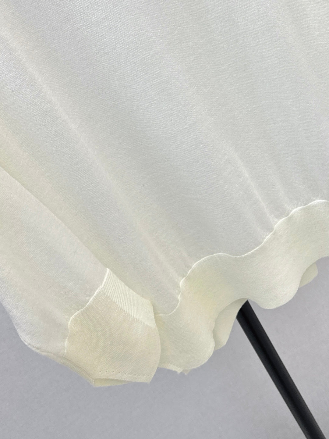 Es NEW  embroidery lace off shoulder sweater