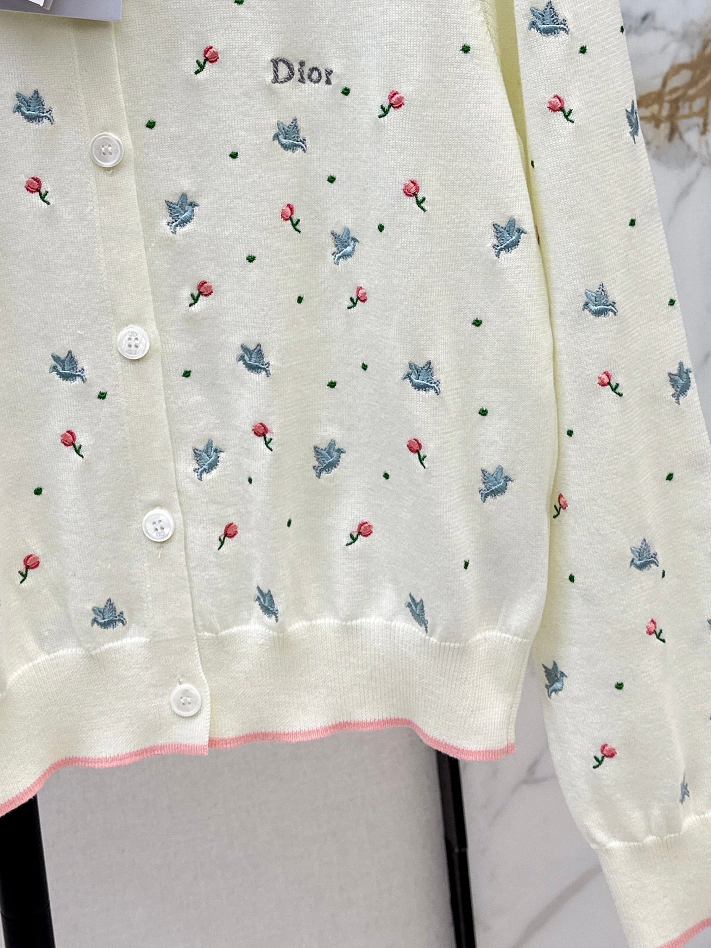 CD NEW embroidery cardigan
