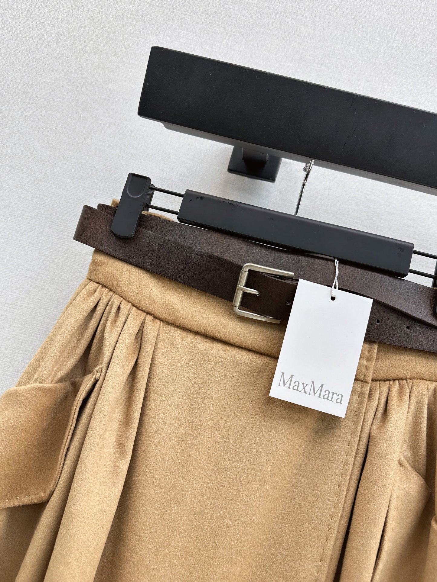 Max NEW high waisted belted full skirt