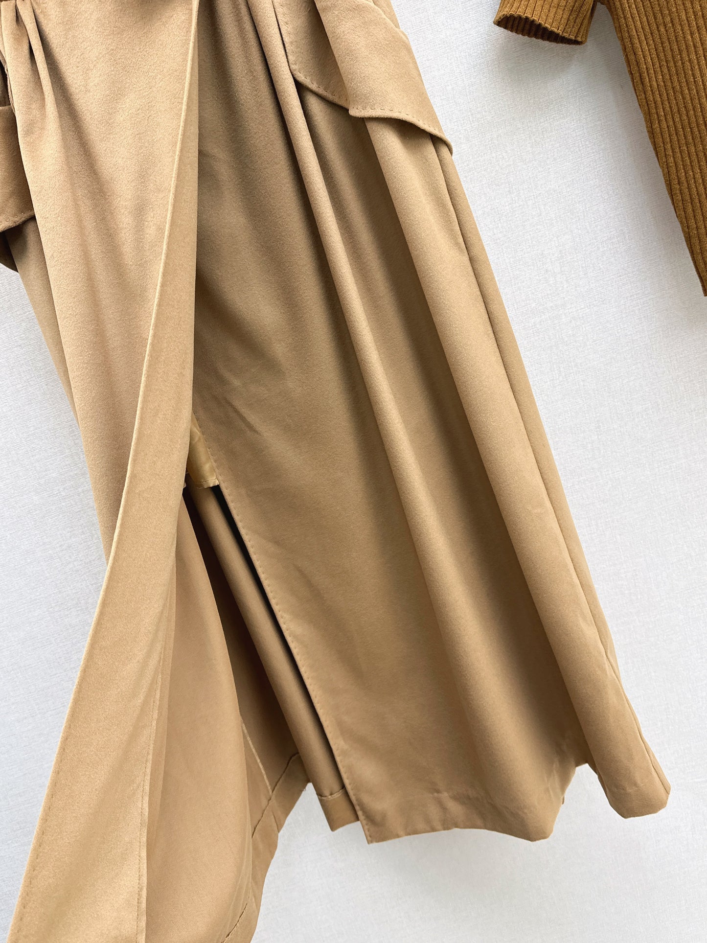 Max NEW high waisted belted full skirt