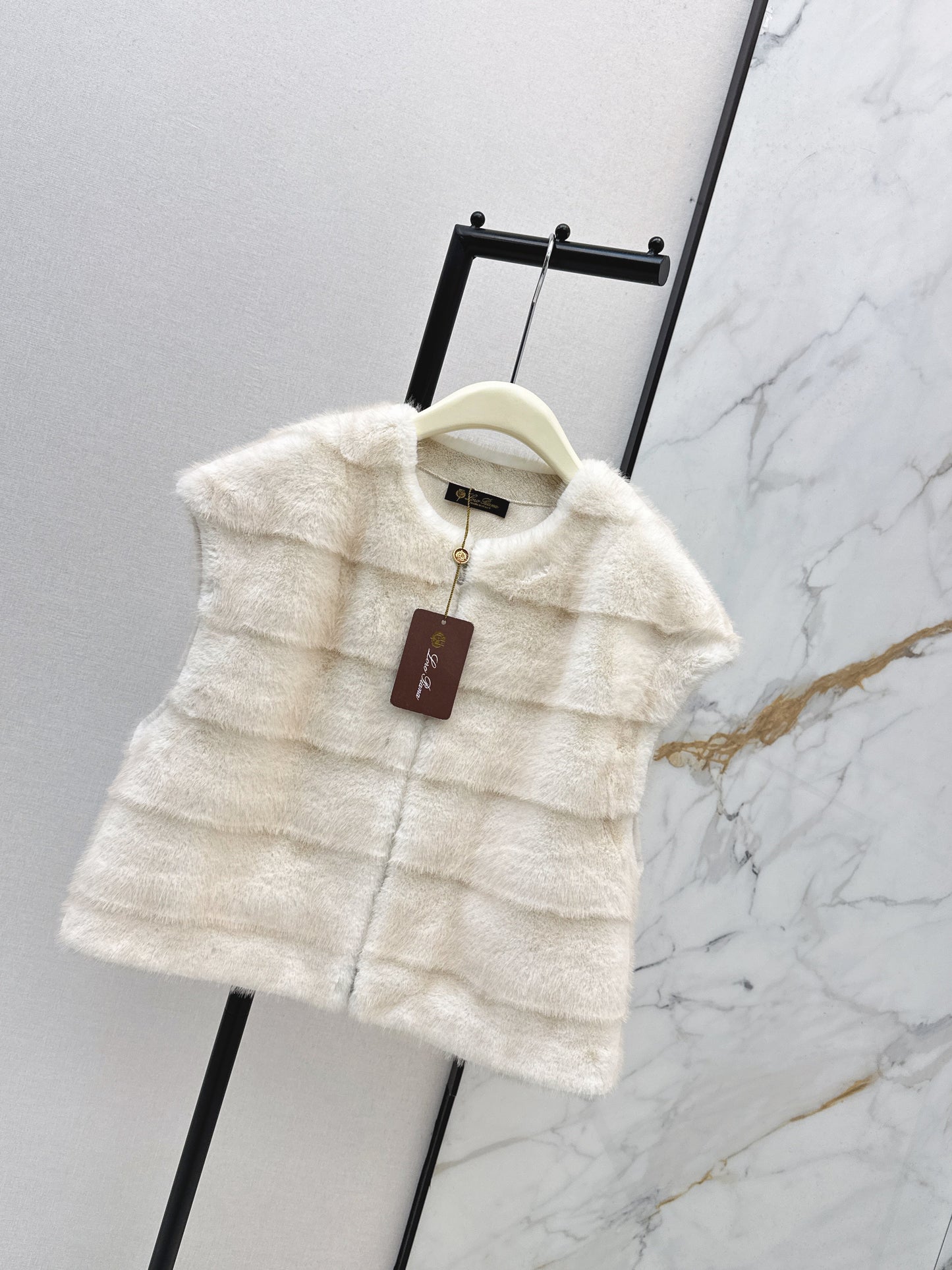 Loro NEW fur vest jacket