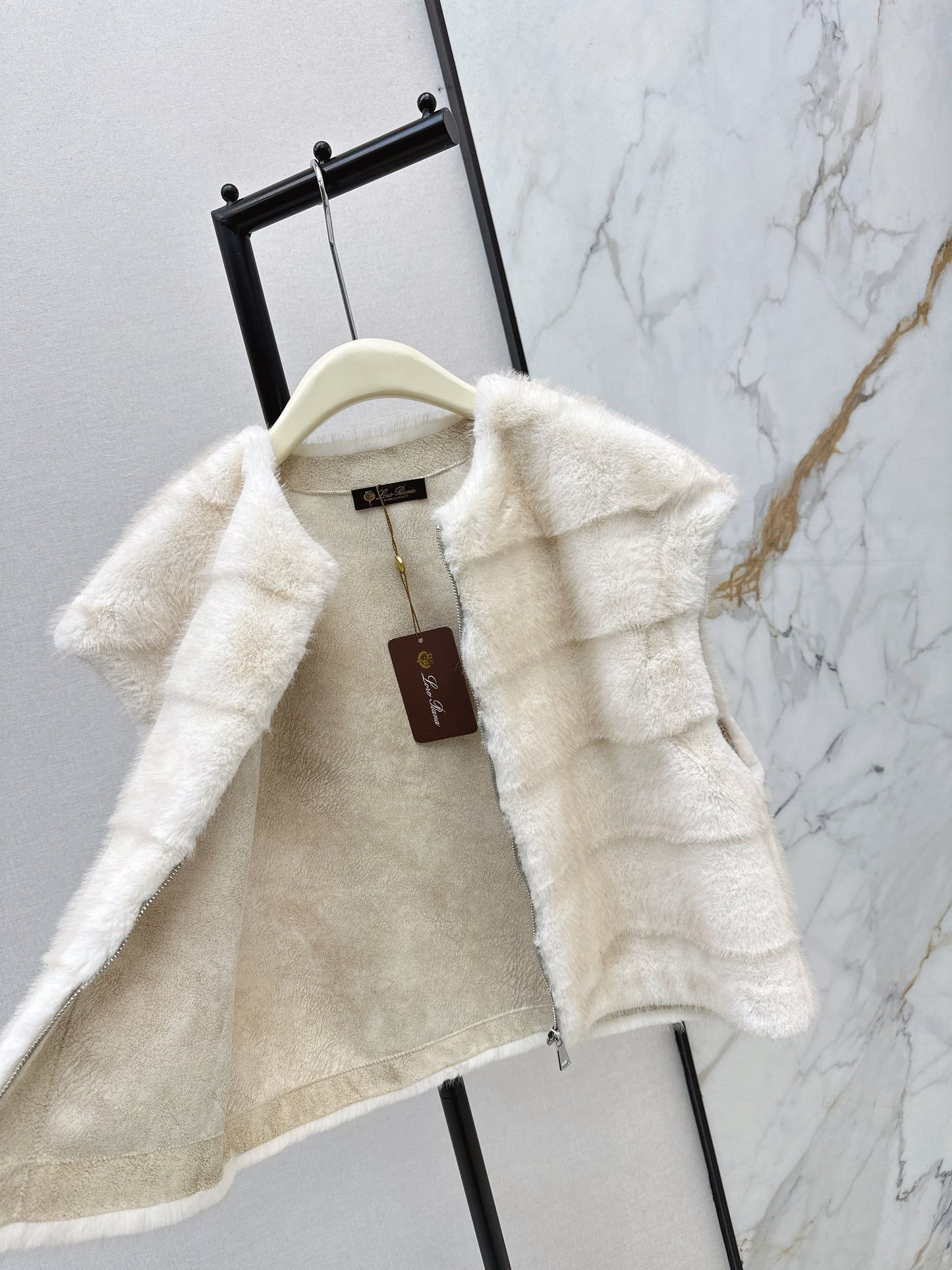 Loro NEW fur vest jacket
