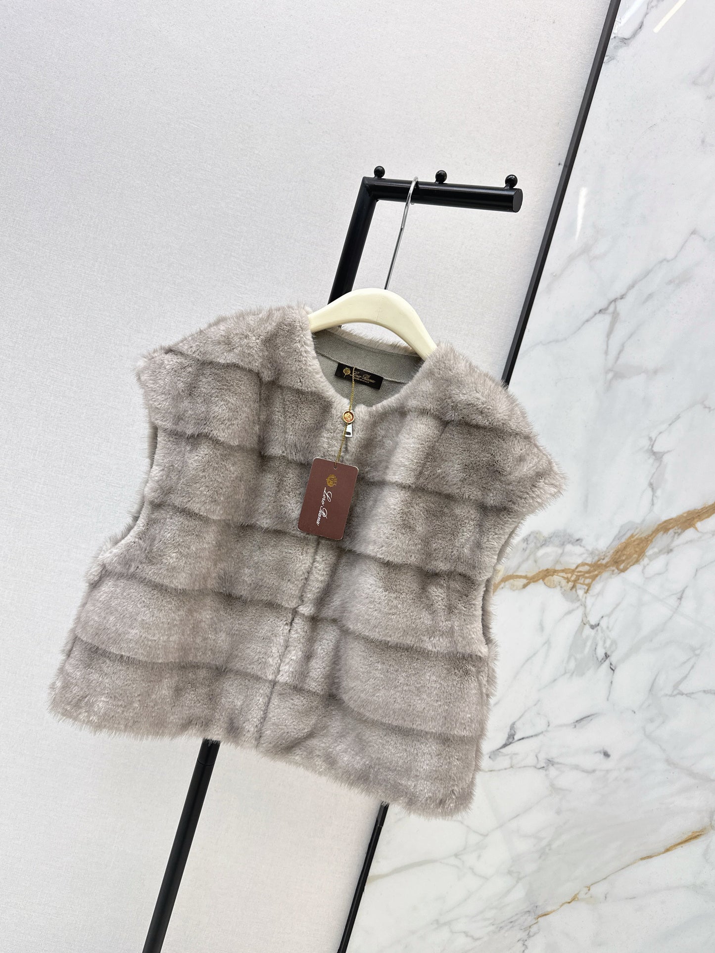 Loro NEW fur vest jacket