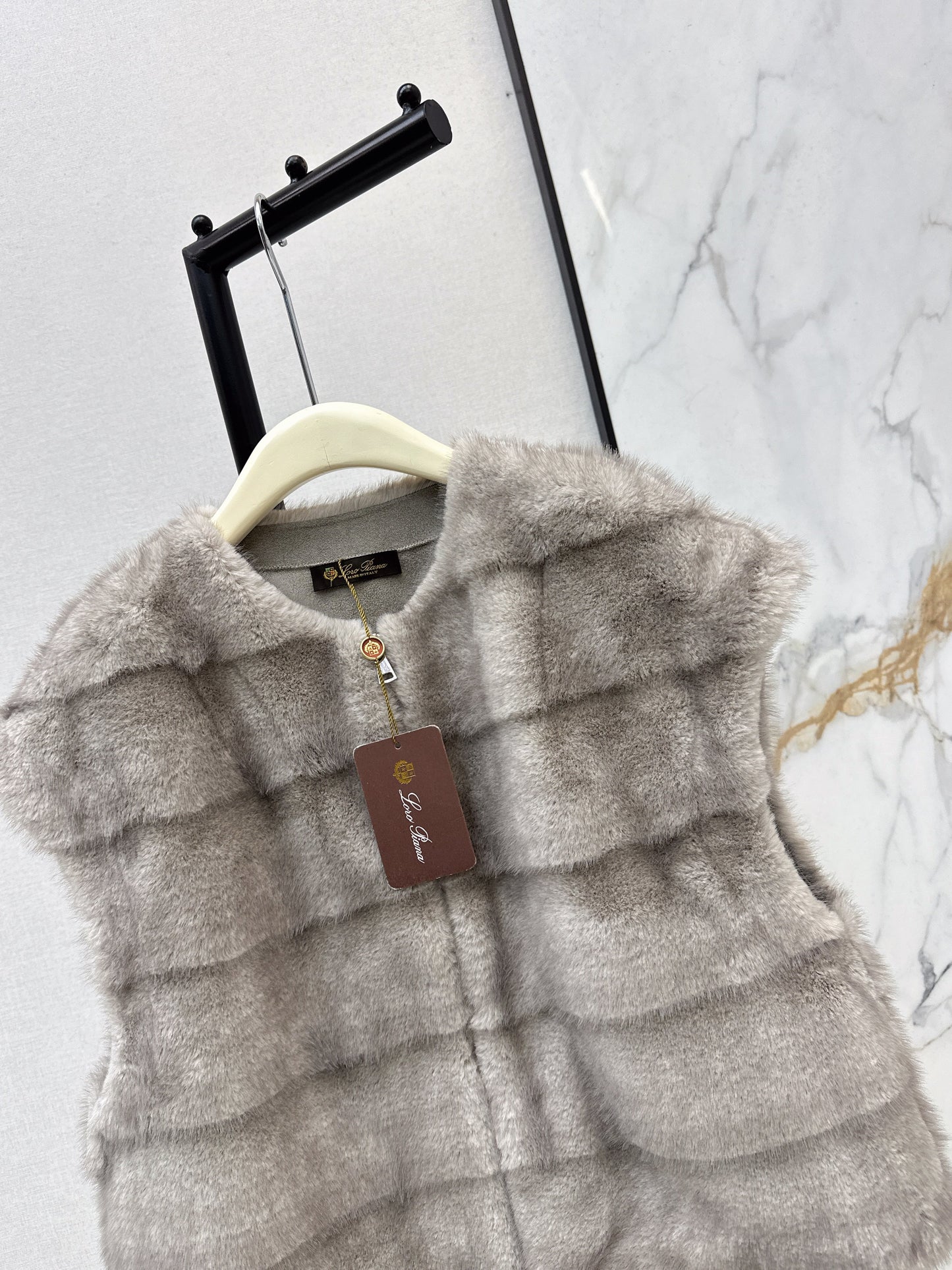 Loro NEW fur vest jacket