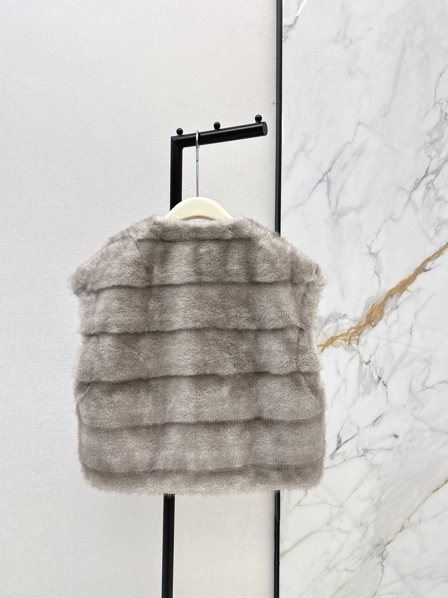 Loro NEW fur vest jacket