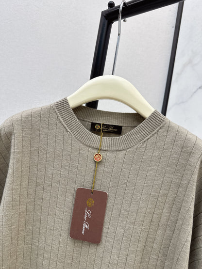 Loro NEW dropped-shoulder short-sleeved sweater