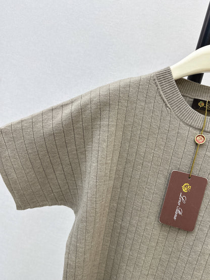 Loro NEW dropped-shoulder short-sleeved sweater