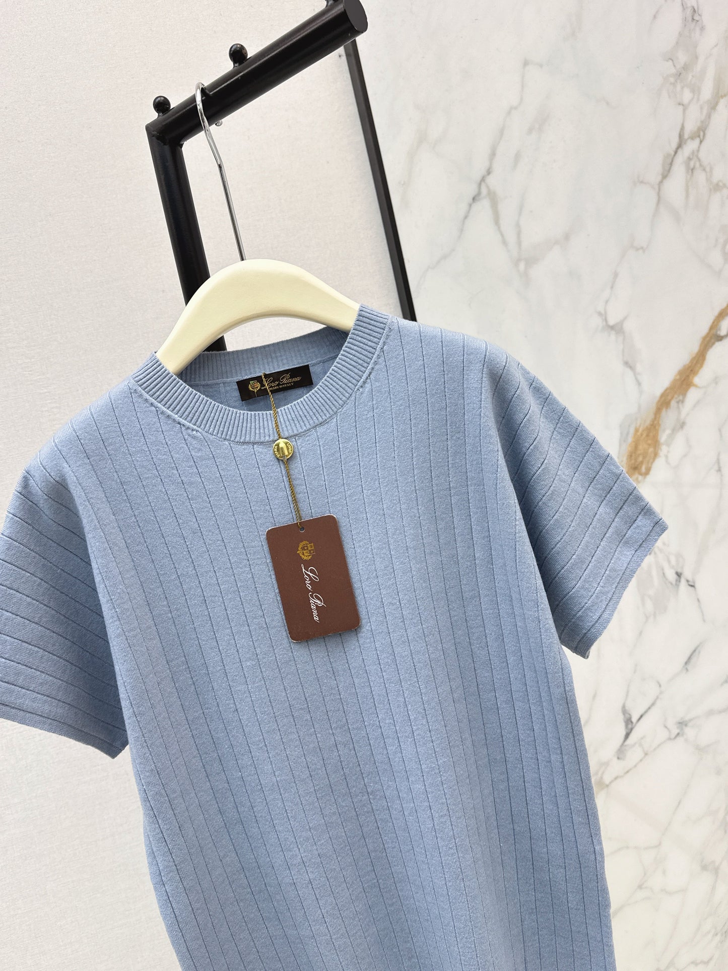 Loro NEW dropped-shoulder short-sleeved sweater