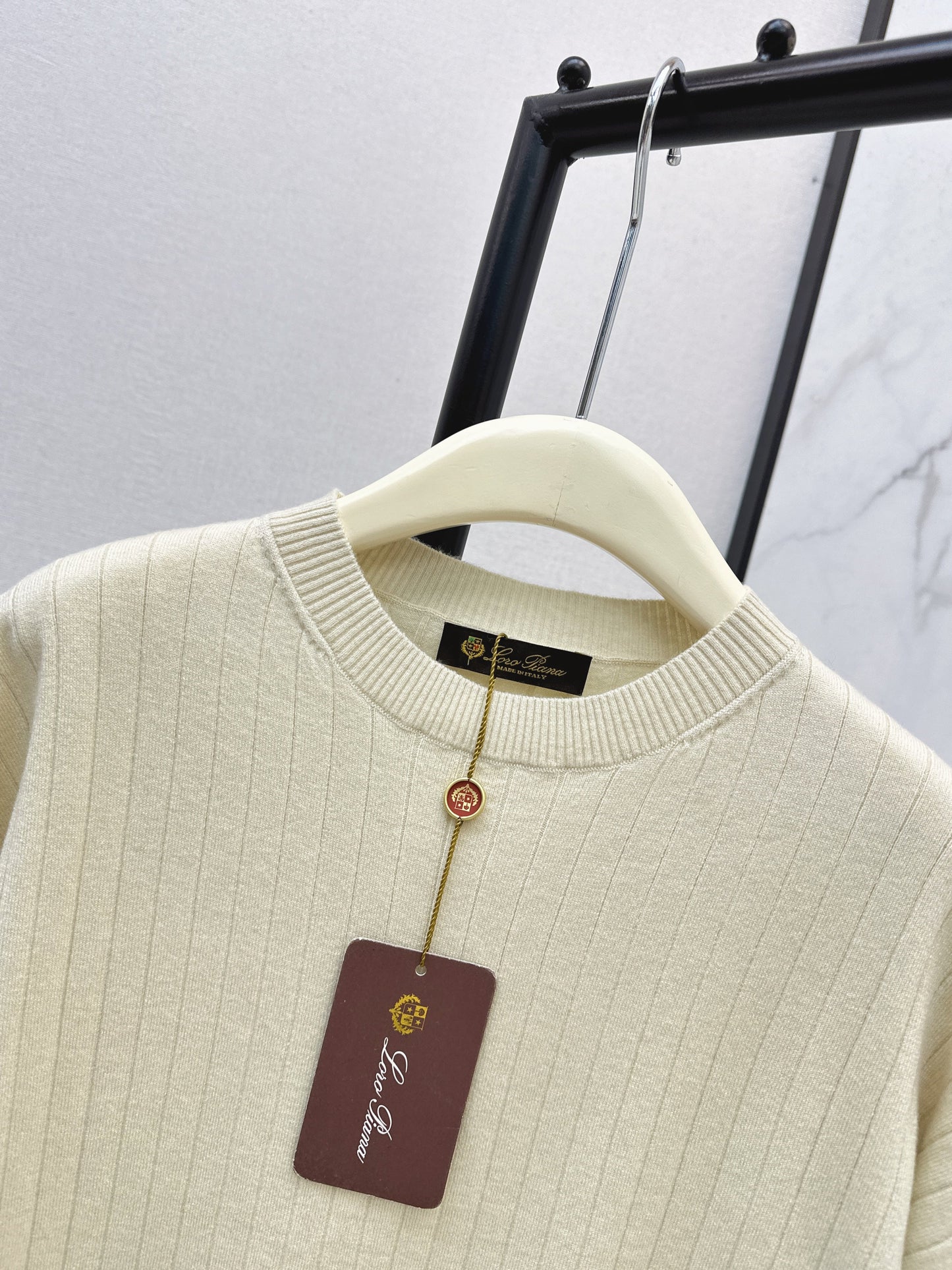 Loro NEW dropped-shoulder short-sleeved sweater