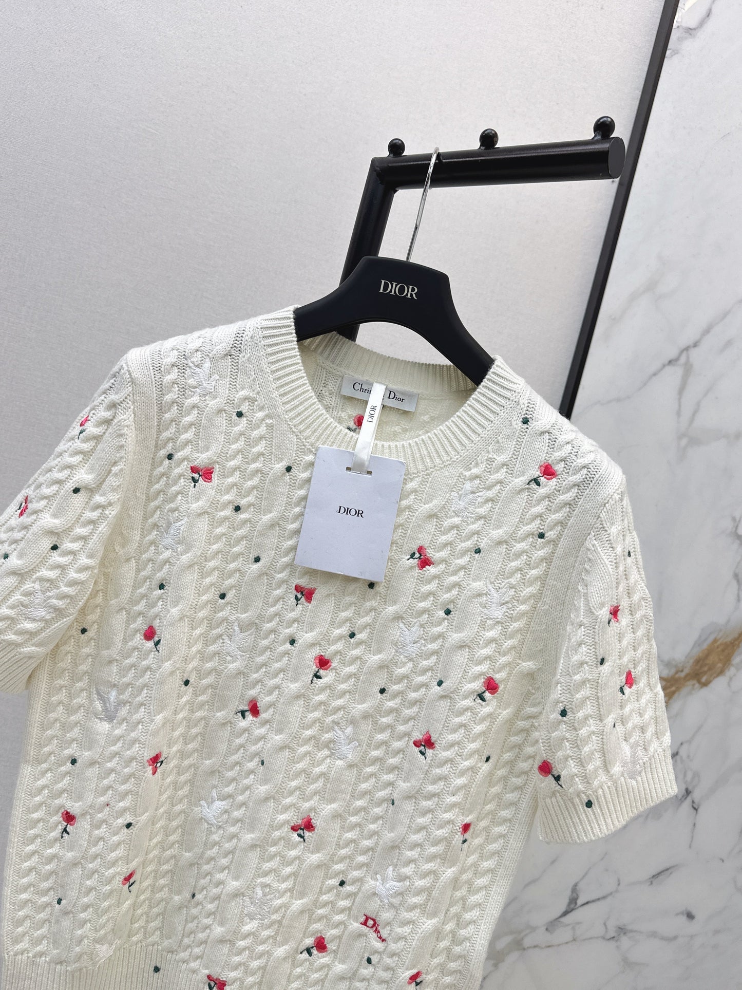 CD NEW embroidery short sleeve sweater