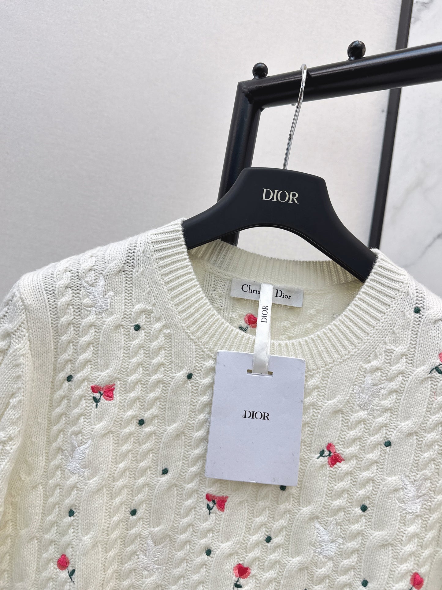 CD NEW embroidery short sleeve sweater