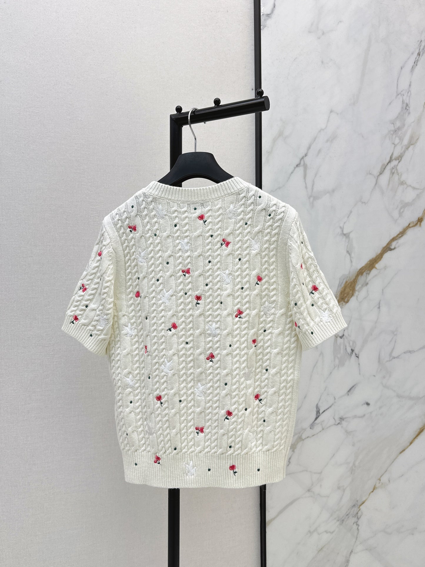 CD NEW embroidery short sleeve sweater