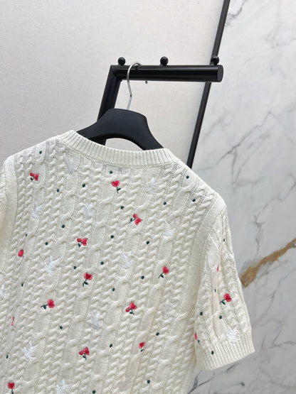 CD NEW embroidery short sleeve sweater