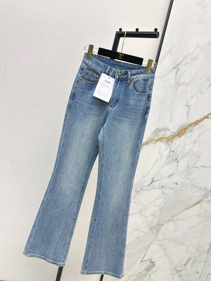 Chan NEW flared jeans