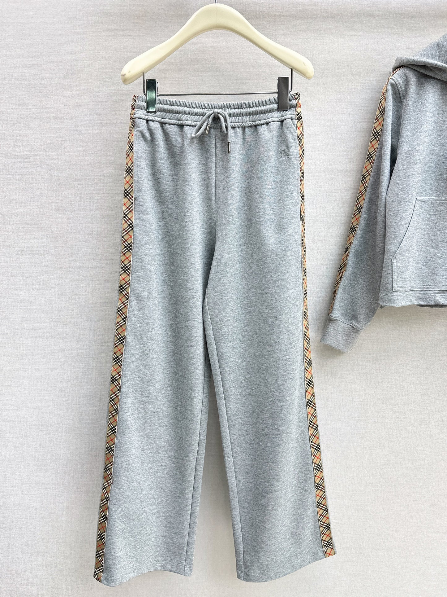 Bur NEW causal tracksuit