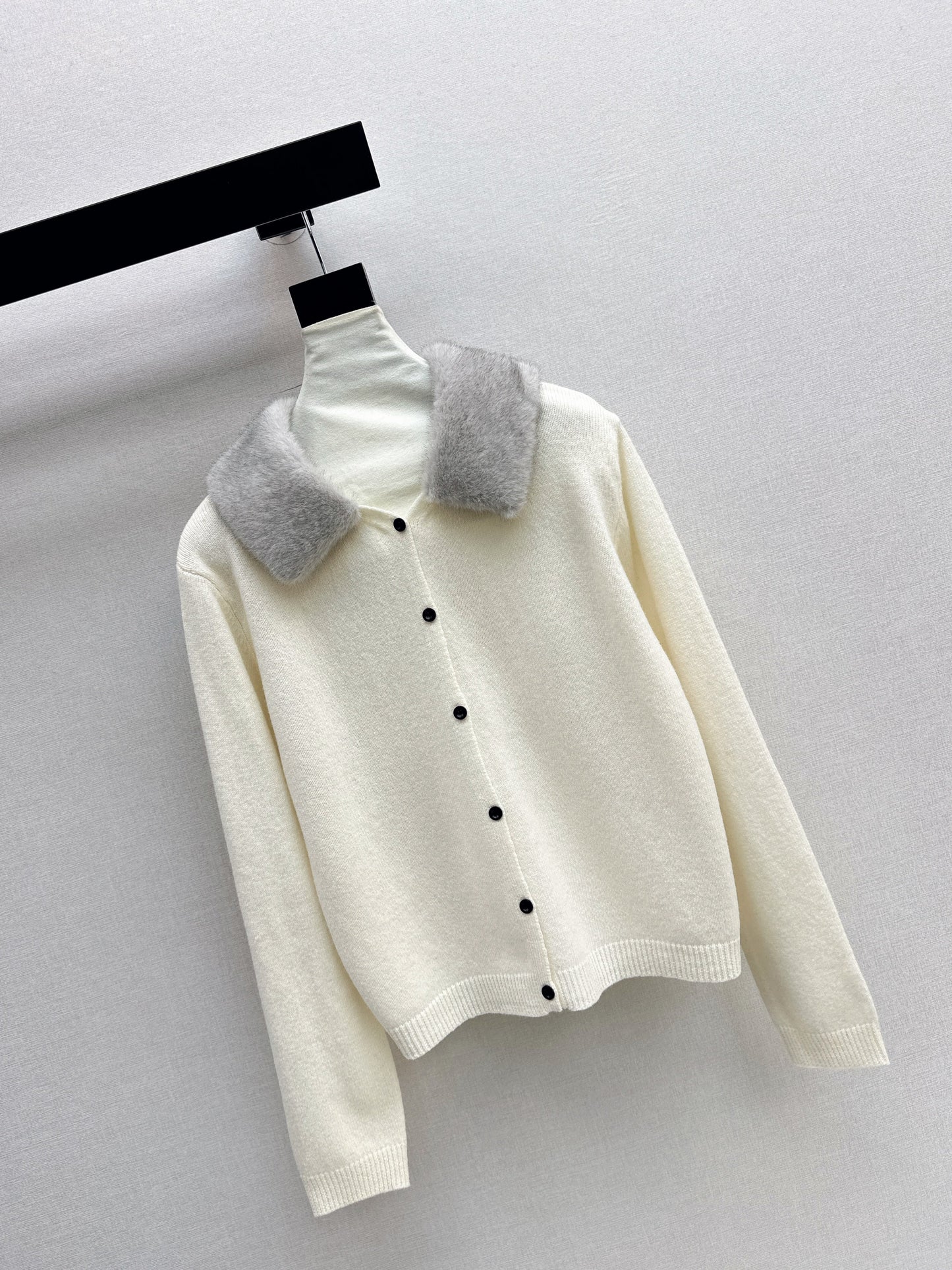Miu NEW wool cardigan