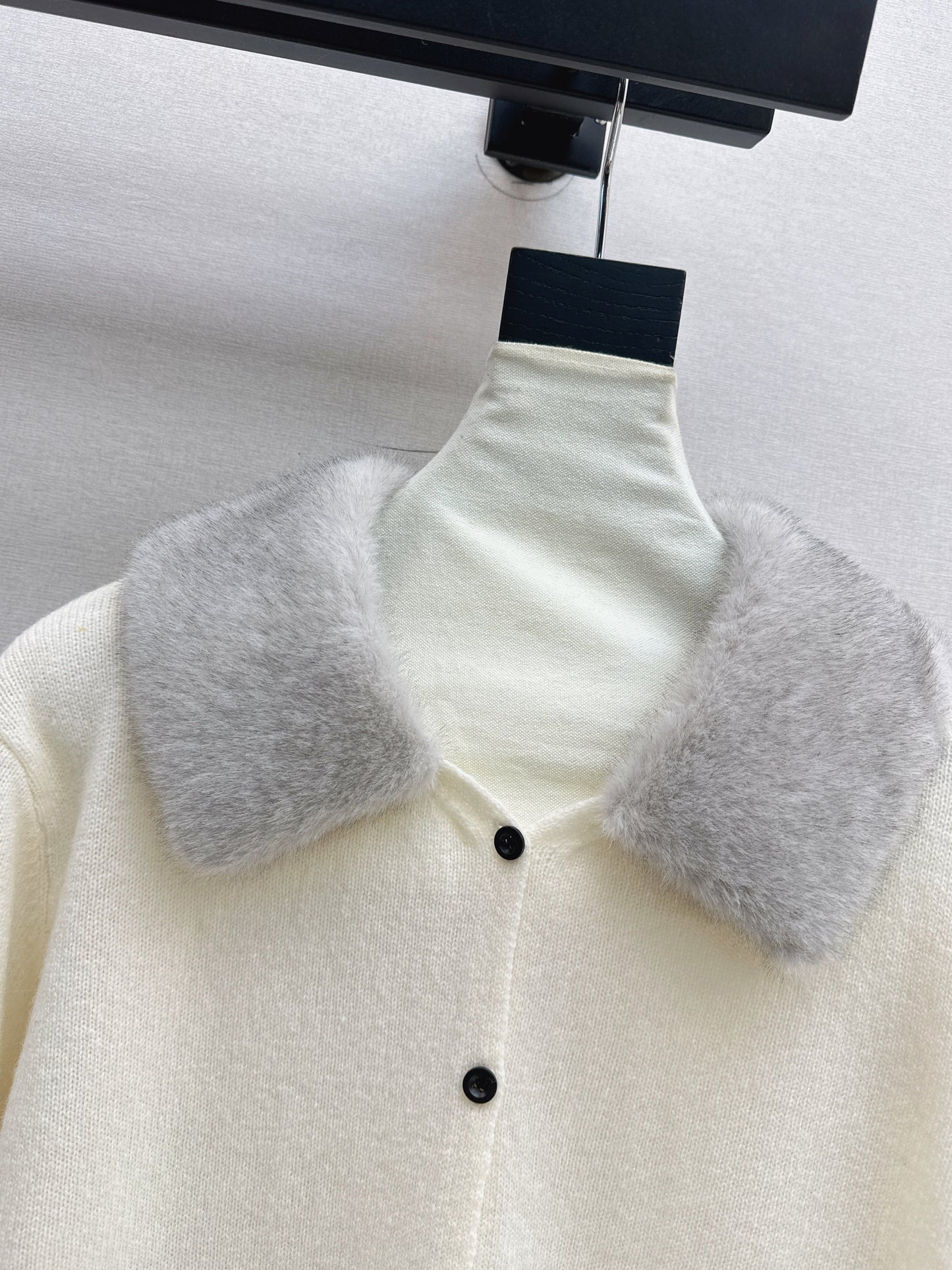 Miu NEW wool cardigan