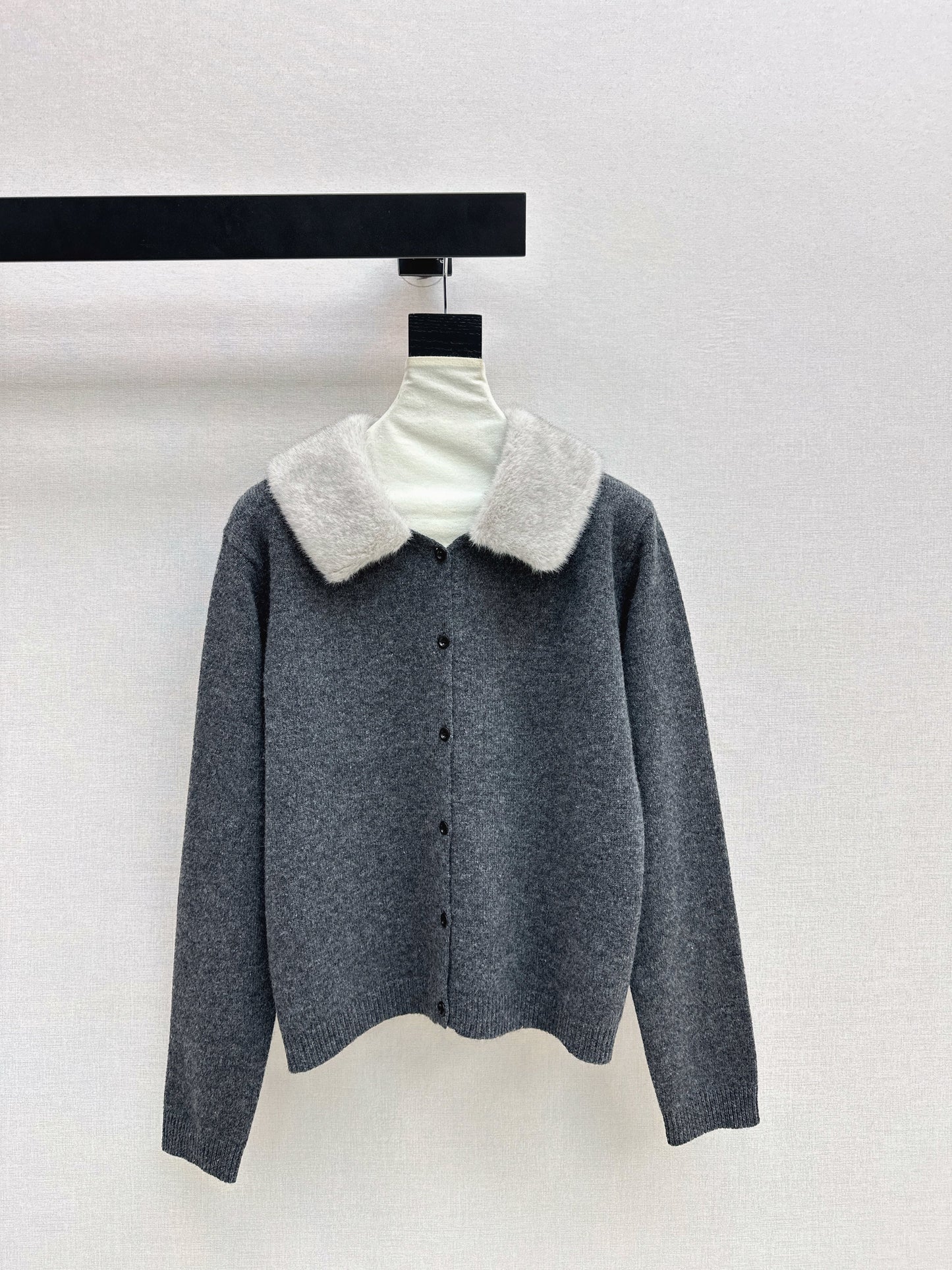Miu NEW wool cardigan
