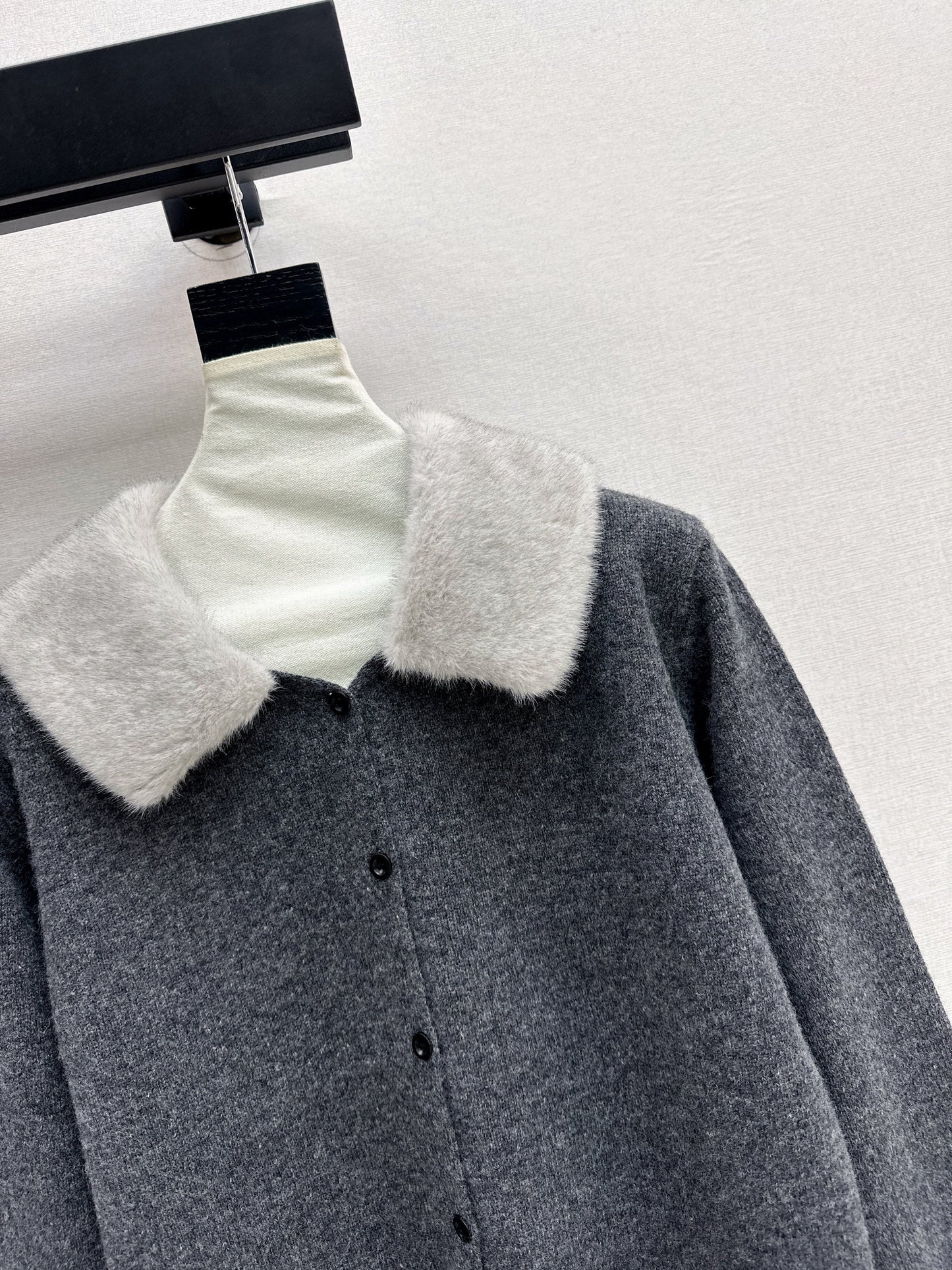 Miu NEW wool cardigan