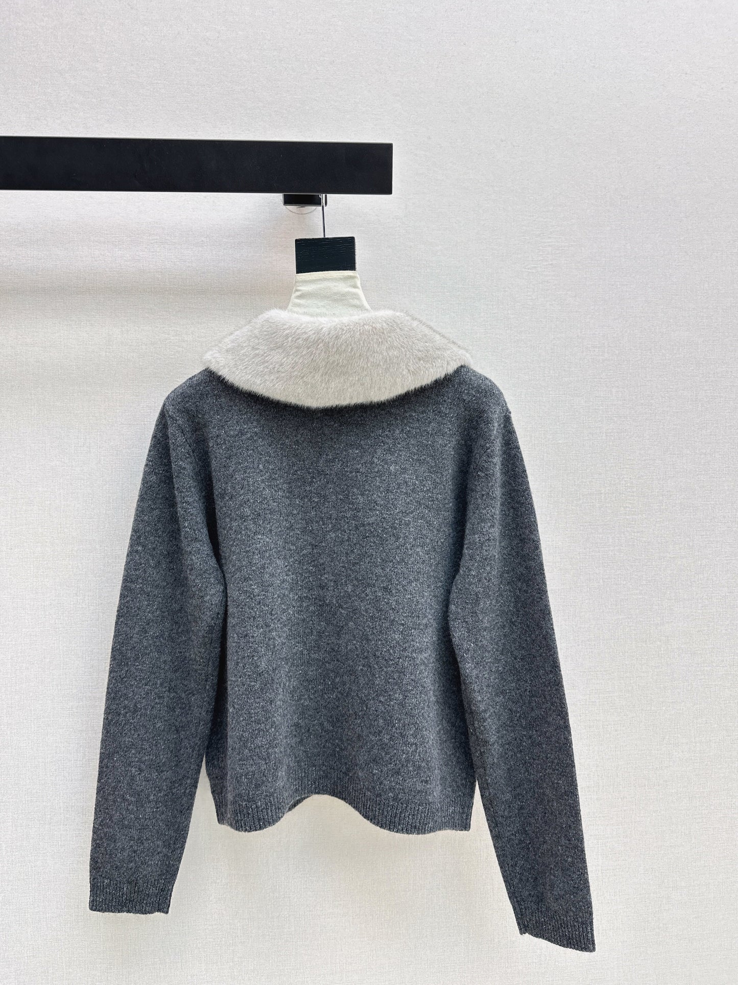 Miu NEW wool cardigan