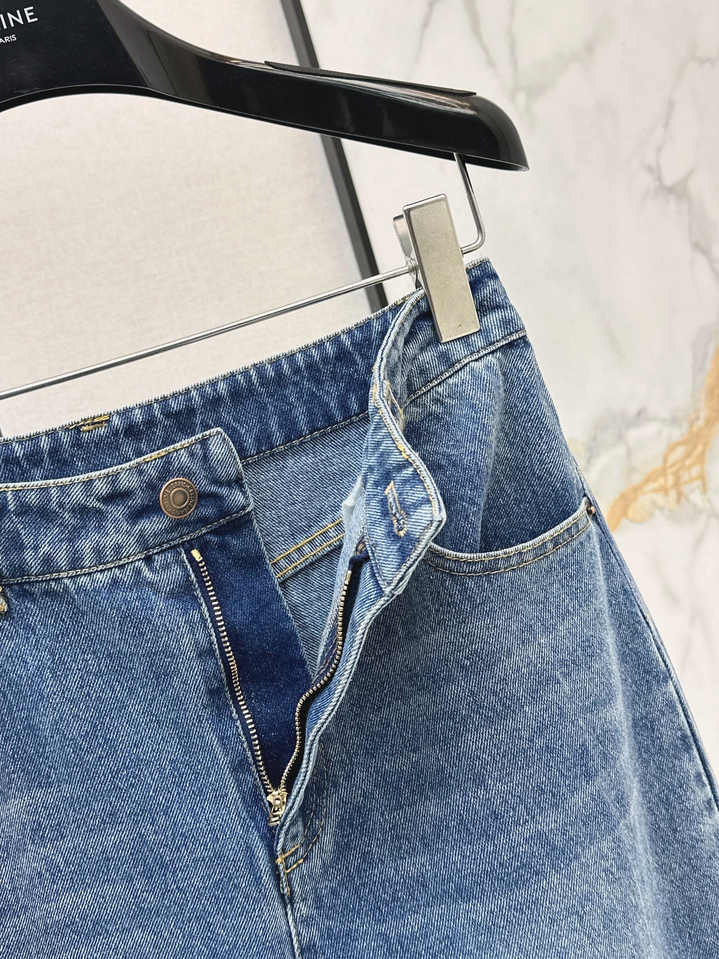 Celi NEW causal jeans