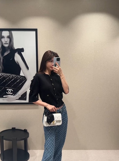 Chan NEW 25K bow chain shoulder bag