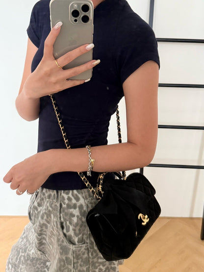 Chan NEW 25K bow chain shoulder bag