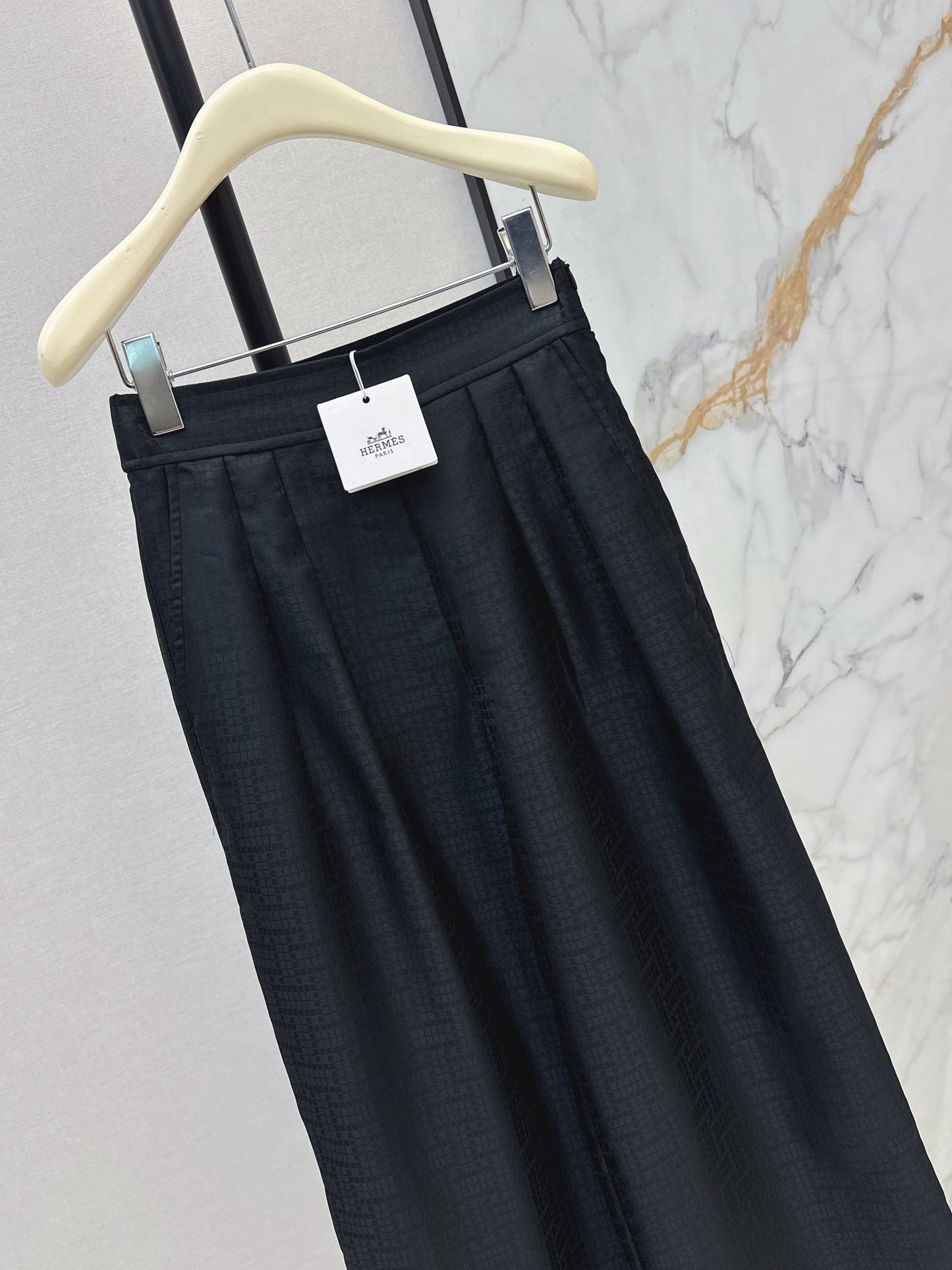 Herm NEW jacquard suit pants