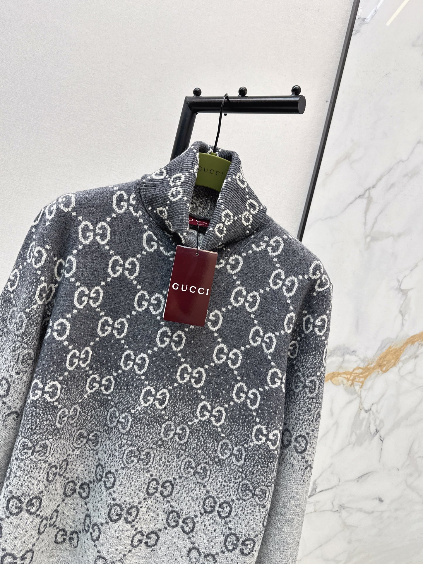 Guc NEW  high neck gradient pullover sweater