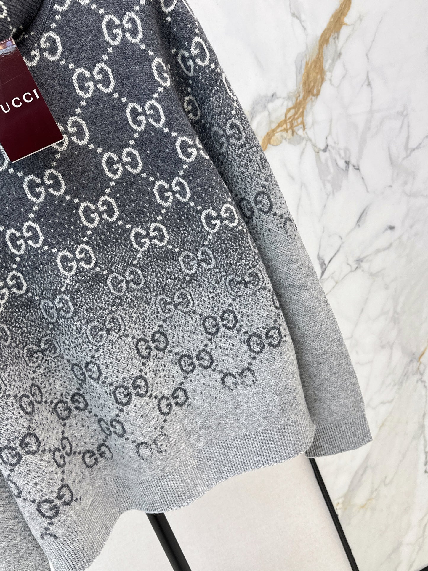 Guc NEW  high neck gradient pullover sweater