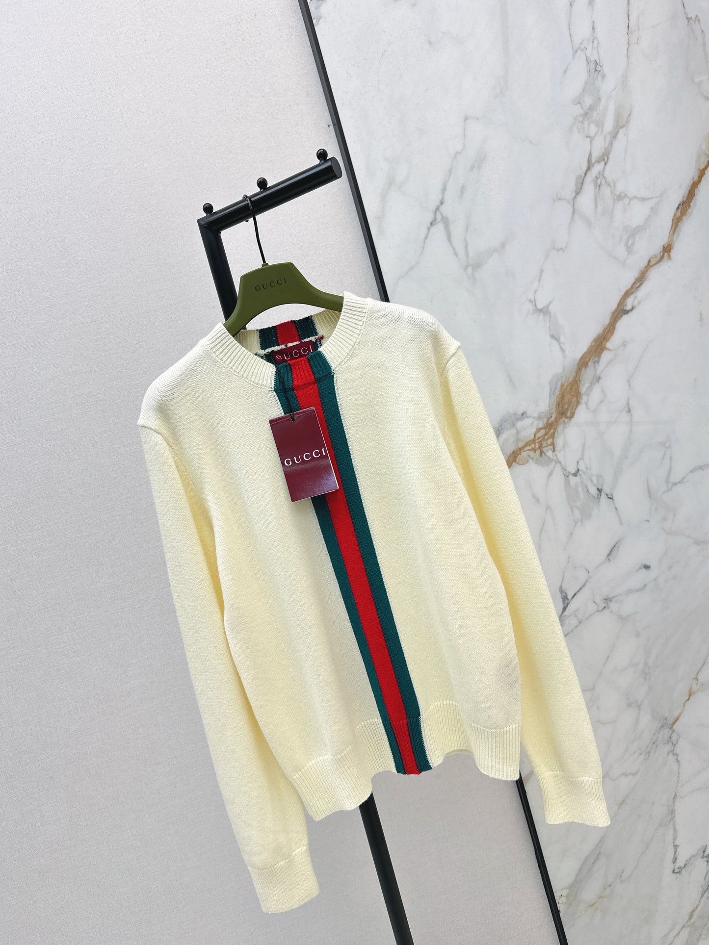 Guc NEW cashmere pullover sweater