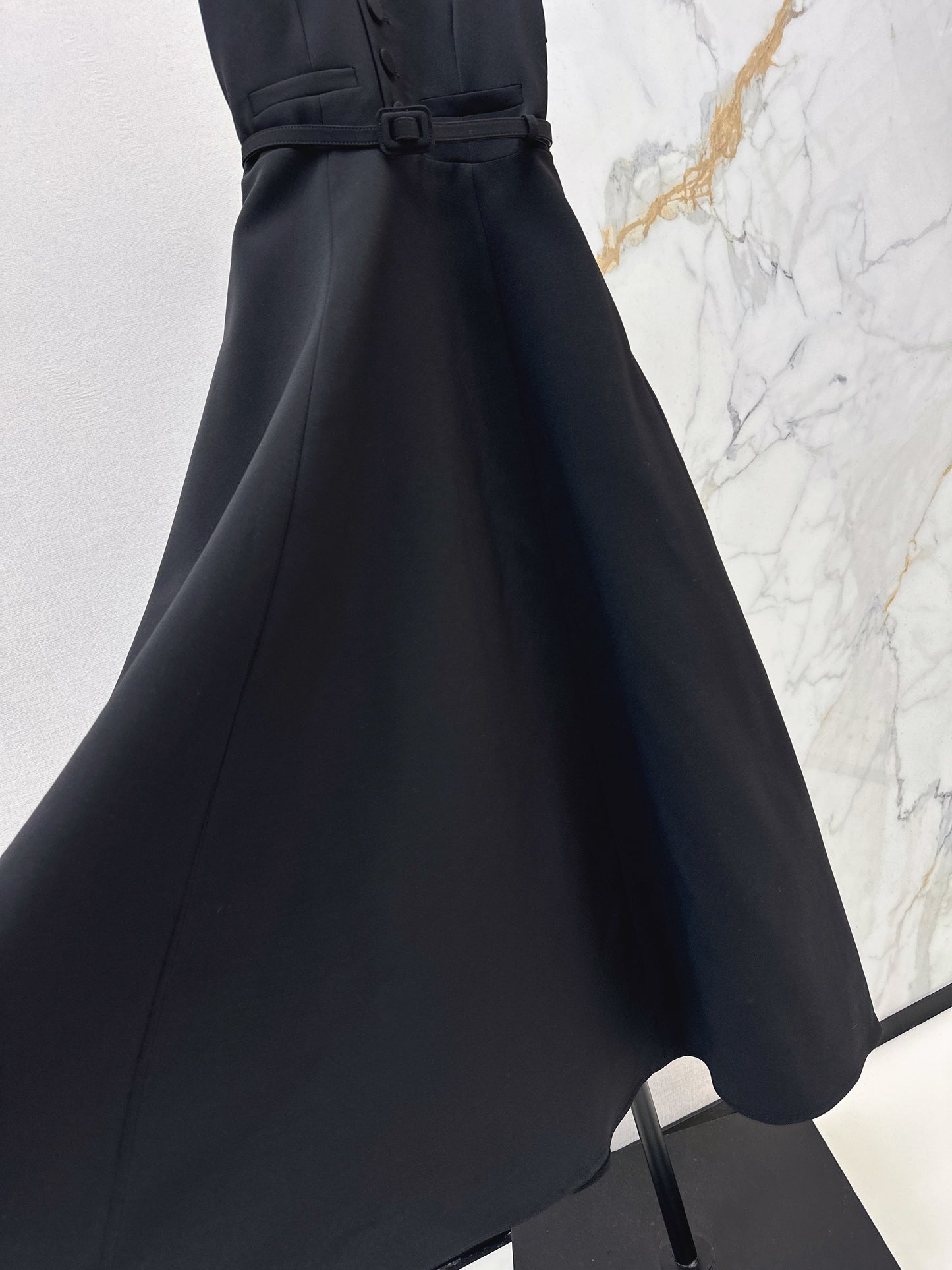 CD NEW sleeveless back-bow cocktail dress